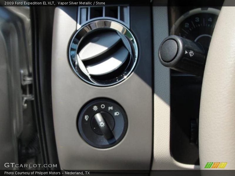 Vapor Silver Metallic / Stone 2009 Ford Expedition EL XLT