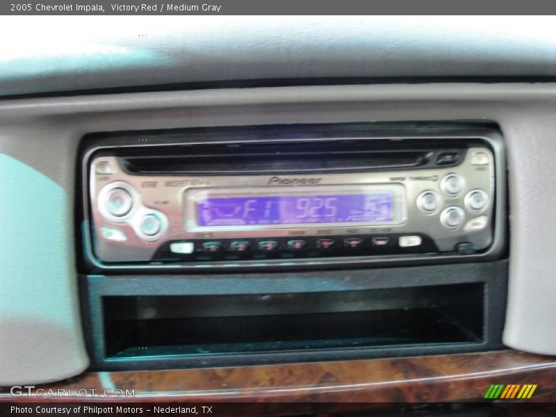 Victory Red / Medium Gray 2005 Chevrolet Impala