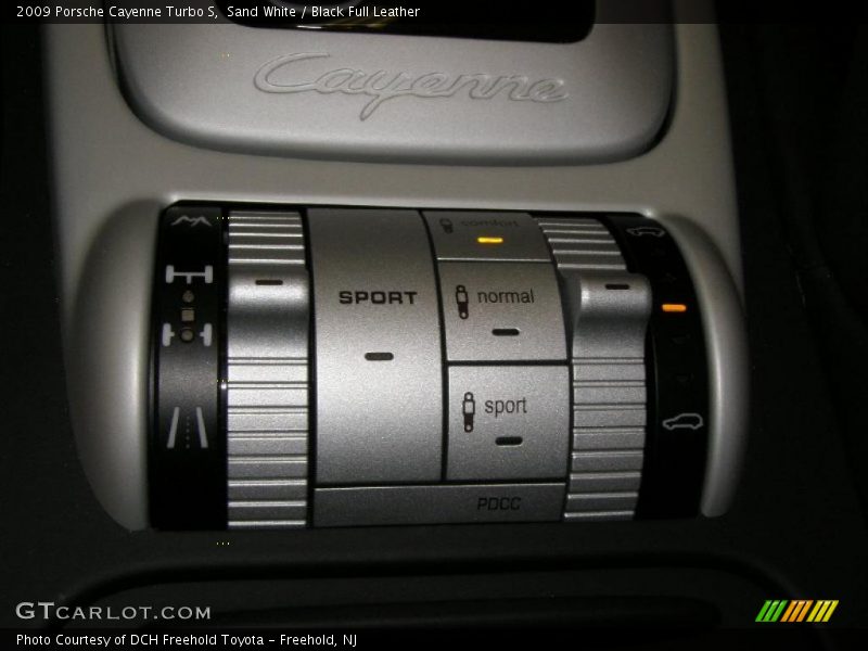 Sand White / Black Full Leather 2009 Porsche Cayenne Turbo S