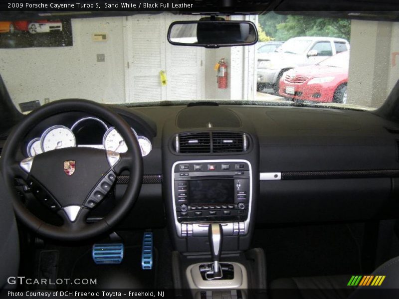 Sand White / Black Full Leather 2009 Porsche Cayenne Turbo S