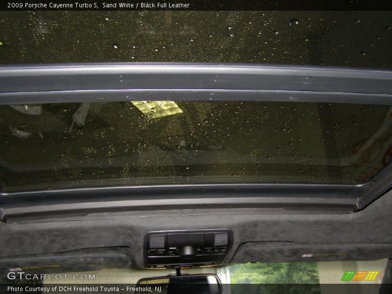 Sand White / Black Full Leather 2009 Porsche Cayenne Turbo S