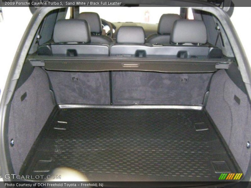 Sand White / Black Full Leather 2009 Porsche Cayenne Turbo S