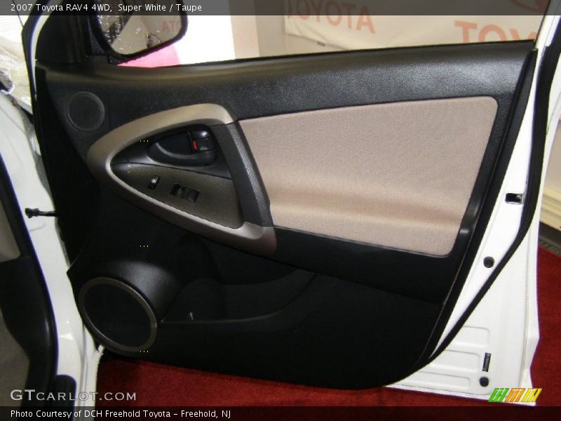 Super White / Taupe 2007 Toyota RAV4 4WD