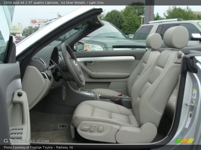 Ice Silver Metallic / Light Grey 2009 Audi A4 2.0T quattro Cabriolet