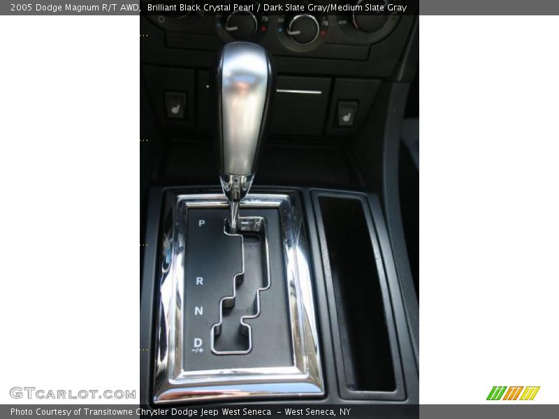 Brilliant Black Crystal Pearl / Dark Slate Gray/Medium Slate Gray 2005 Dodge Magnum R/T AWD