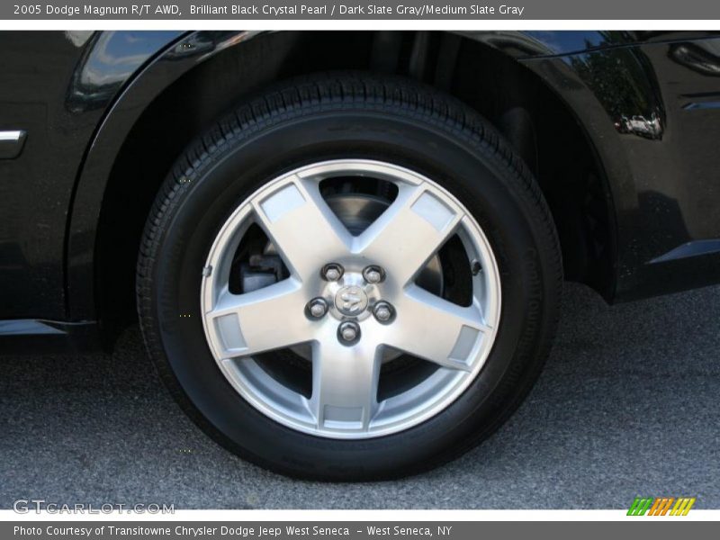 Brilliant Black Crystal Pearl / Dark Slate Gray/Medium Slate Gray 2005 Dodge Magnum R/T AWD
