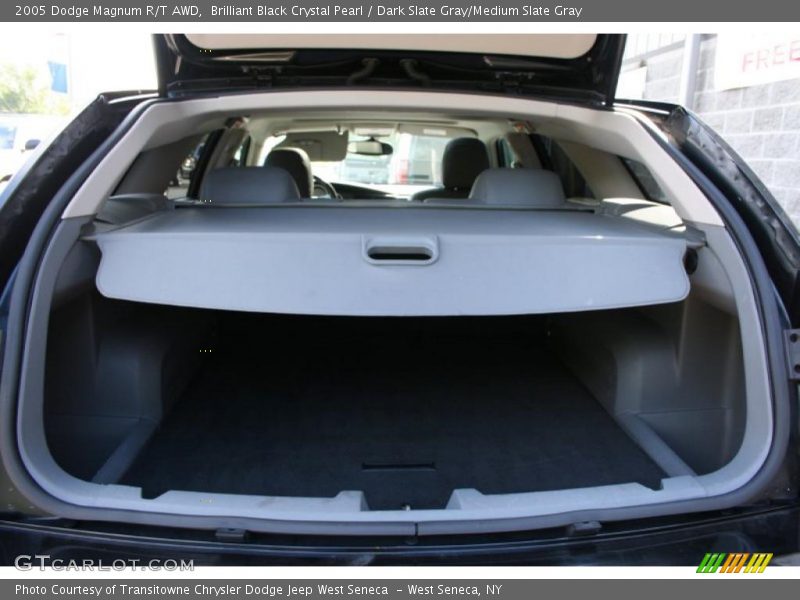 Brilliant Black Crystal Pearl / Dark Slate Gray/Medium Slate Gray 2005 Dodge Magnum R/T AWD