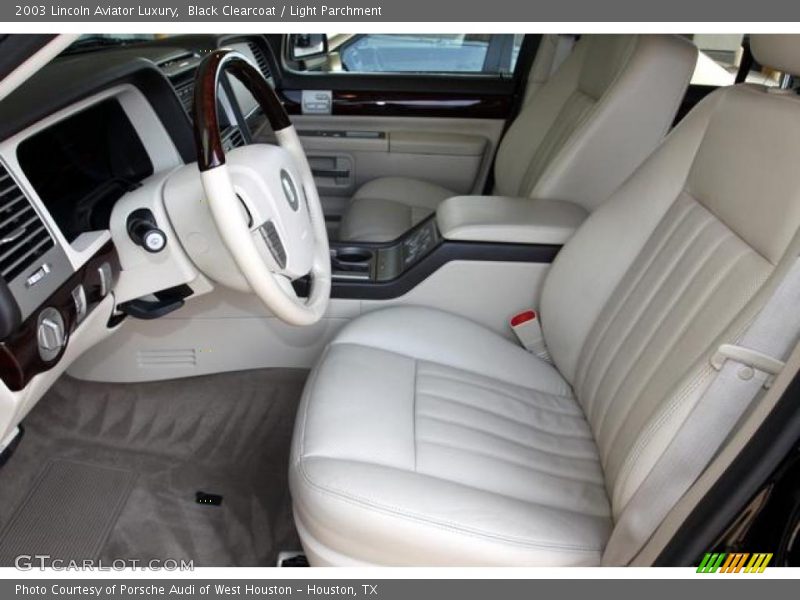Black Clearcoat / Light Parchment 2003 Lincoln Aviator Luxury