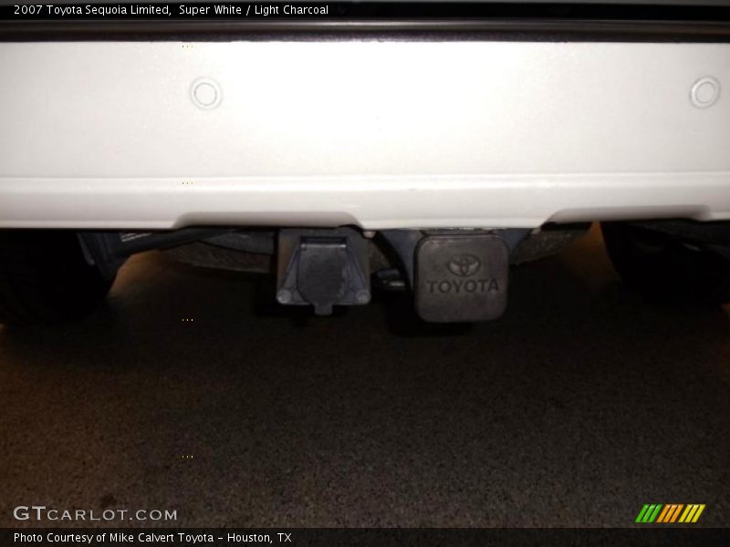 Super White / Light Charcoal 2007 Toyota Sequoia Limited
