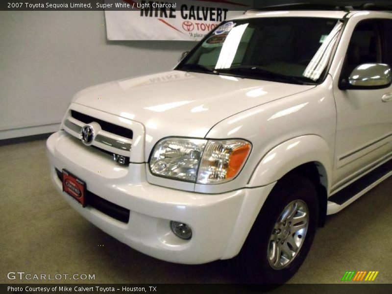Super White / Light Charcoal 2007 Toyota Sequoia Limited