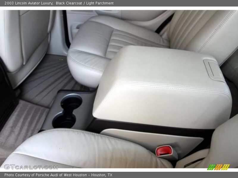 Black Clearcoat / Light Parchment 2003 Lincoln Aviator Luxury