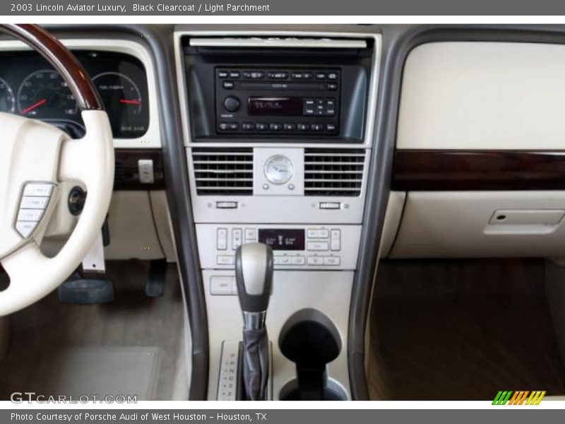 Black Clearcoat / Light Parchment 2003 Lincoln Aviator Luxury