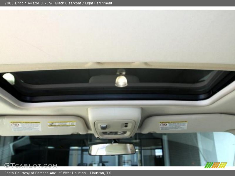 Black Clearcoat / Light Parchment 2003 Lincoln Aviator Luxury