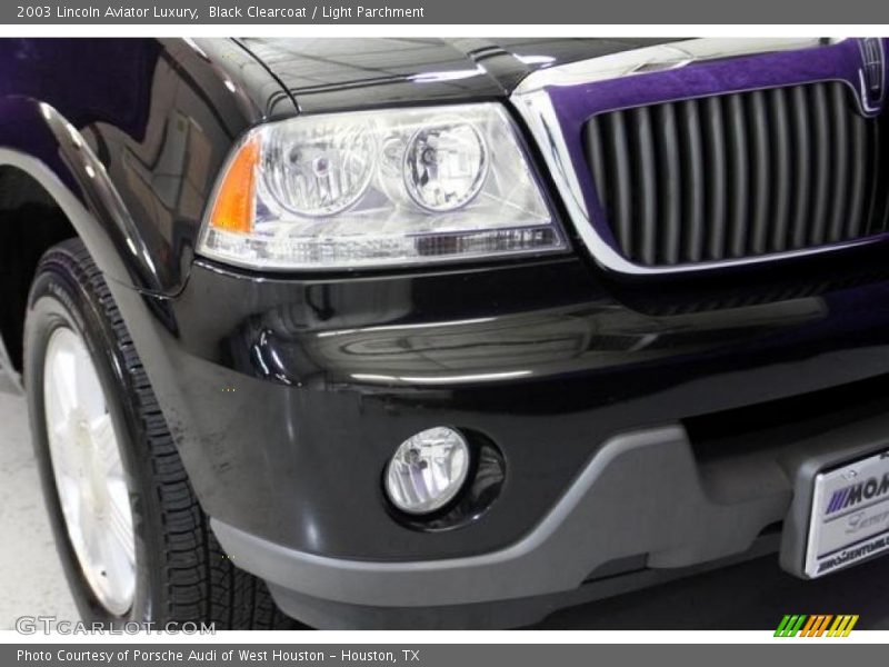 Black Clearcoat / Light Parchment 2003 Lincoln Aviator Luxury