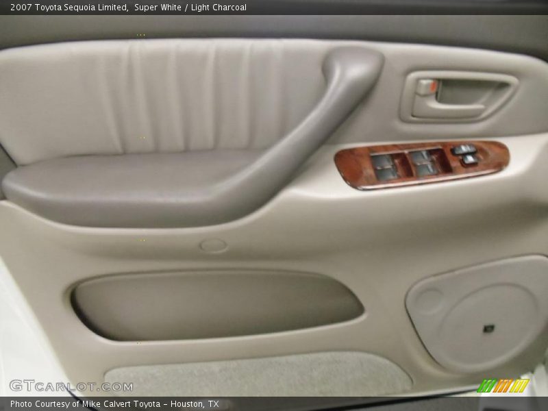 Super White / Light Charcoal 2007 Toyota Sequoia Limited