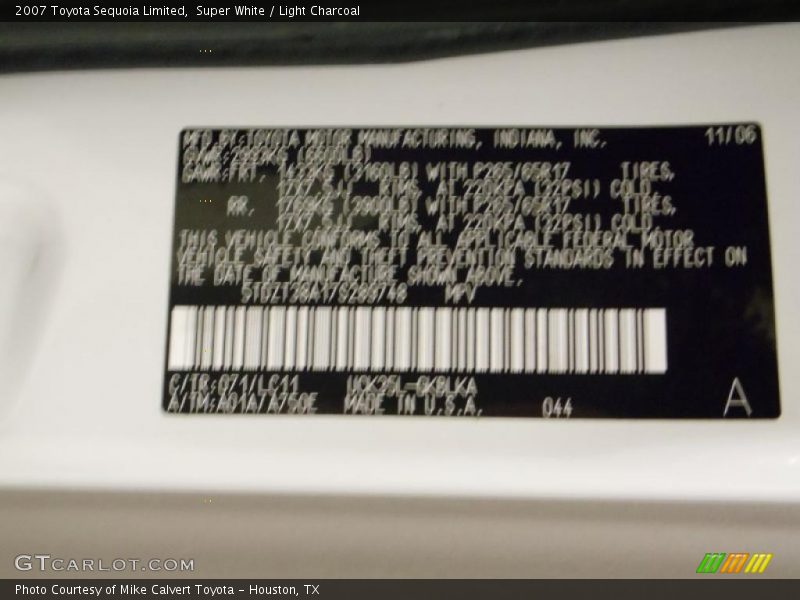 Super White / Light Charcoal 2007 Toyota Sequoia Limited