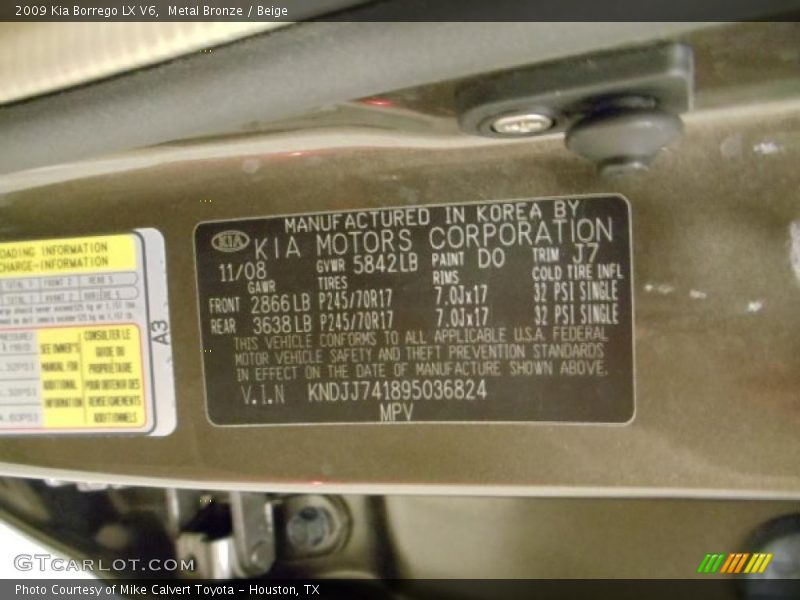 Metal Bronze / Beige 2009 Kia Borrego LX V6