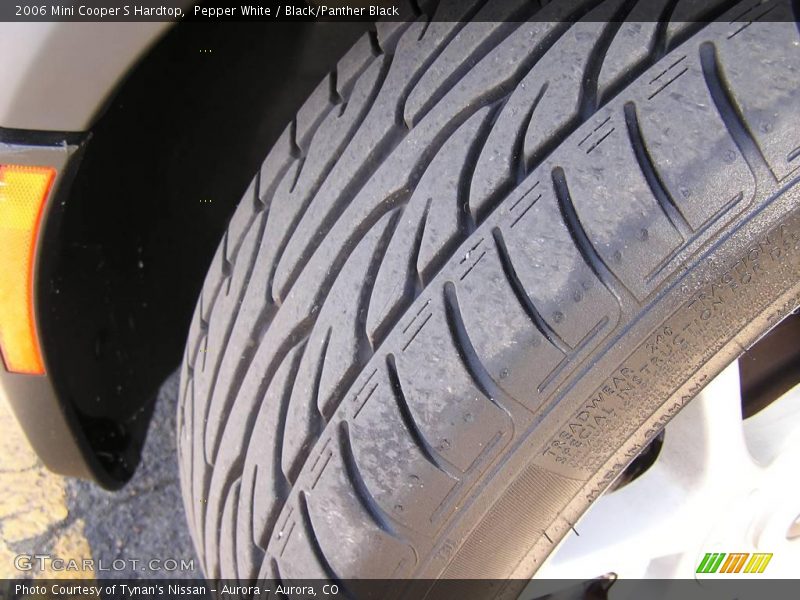 Pepper White / Black/Panther Black 2006 Mini Cooper S Hardtop