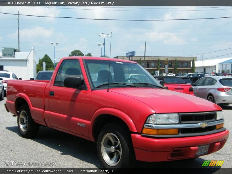 Victory Red / Medium Gray 2001 Chevrolet S10 LS Regular Cab
