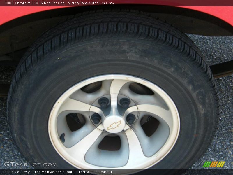 Victory Red / Medium Gray 2001 Chevrolet S10 LS Regular Cab