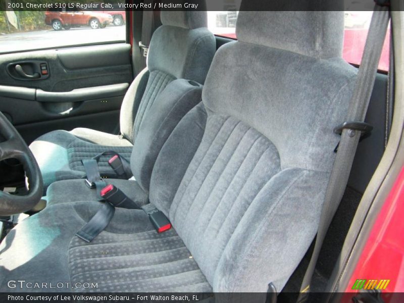 Victory Red / Medium Gray 2001 Chevrolet S10 LS Regular Cab