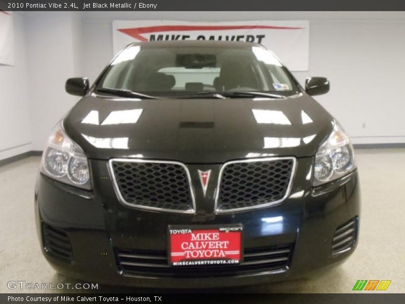 Jet Black Metallic / Ebony 2010 Pontiac Vibe 2.4L