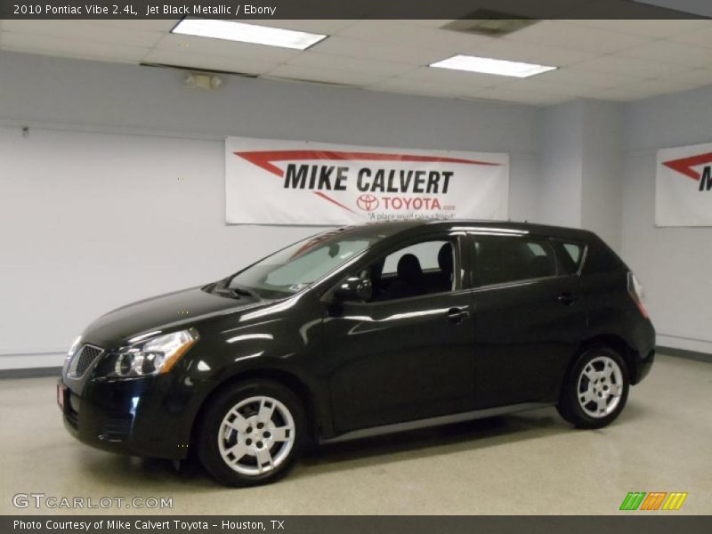 Jet Black Metallic / Ebony 2010 Pontiac Vibe 2.4L