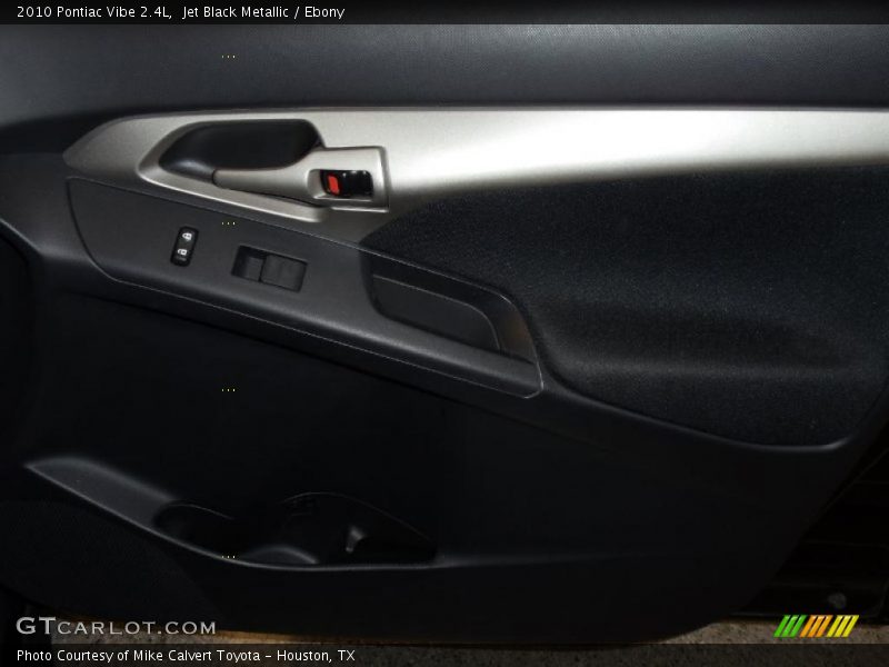 Jet Black Metallic / Ebony 2010 Pontiac Vibe 2.4L