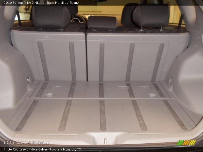 Jet Black Metallic / Ebony 2010 Pontiac Vibe 2.4L