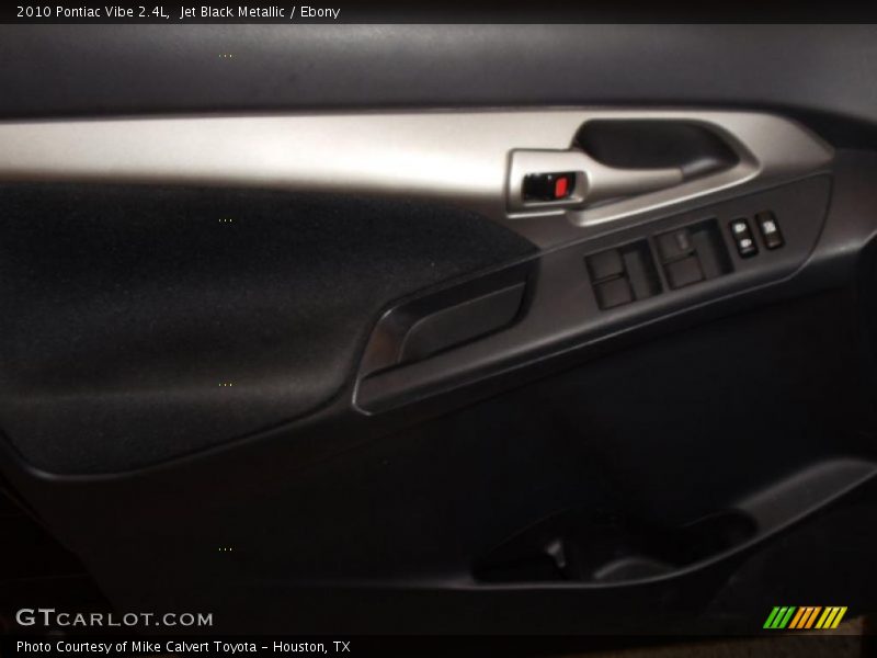 Jet Black Metallic / Ebony 2010 Pontiac Vibe 2.4L