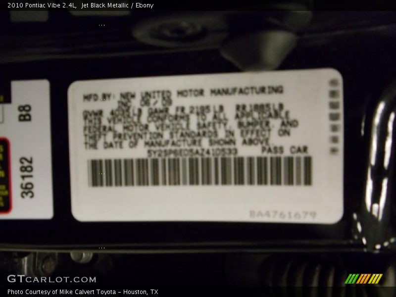 Jet Black Metallic / Ebony 2010 Pontiac Vibe 2.4L