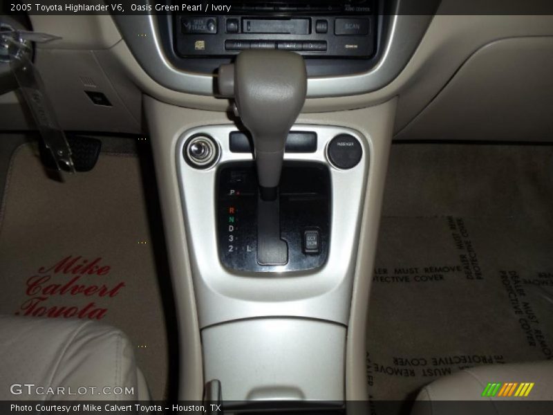 Oasis Green Pearl / Ivory 2005 Toyota Highlander V6