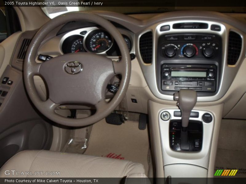 Oasis Green Pearl / Ivory 2005 Toyota Highlander V6