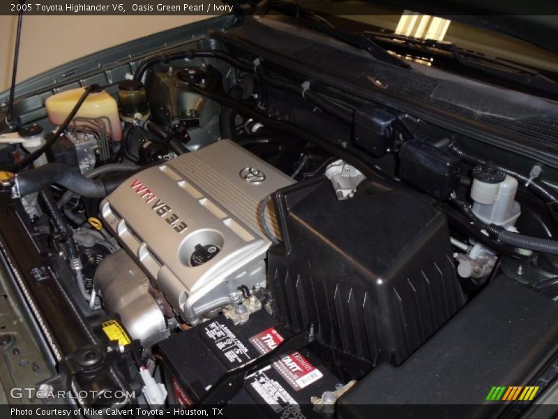Oasis Green Pearl / Ivory 2005 Toyota Highlander V6