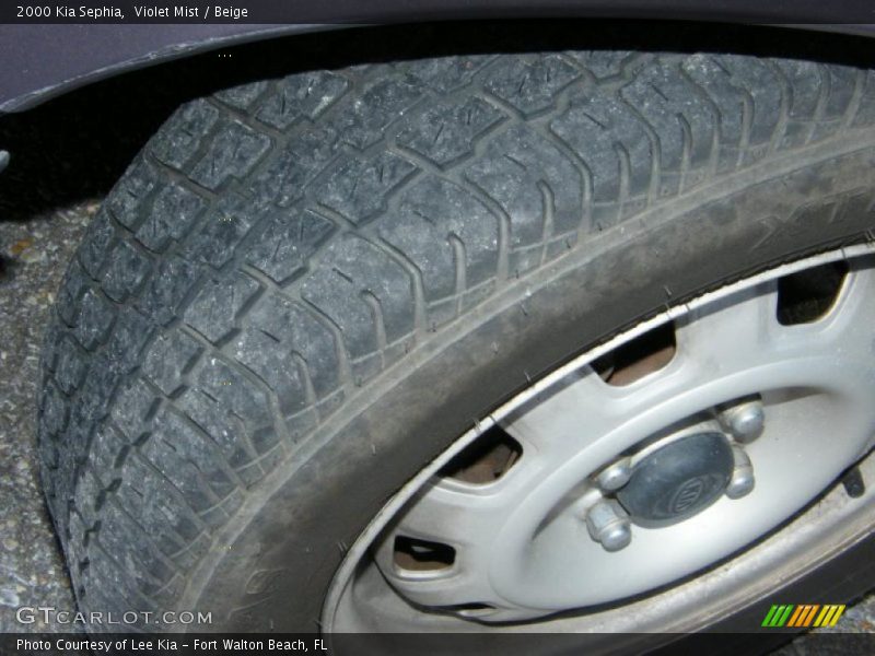 Violet Mist / Beige 2000 Kia Sephia