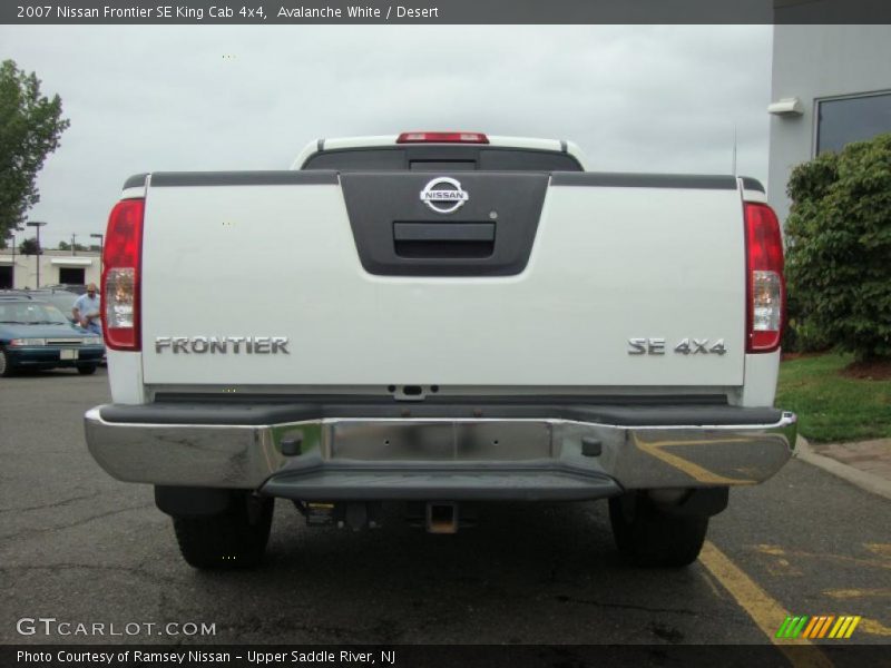 Avalanche White / Desert 2007 Nissan Frontier SE King Cab 4x4