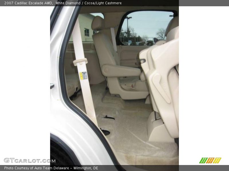 White Diamond / Cocoa/Light Cashmere 2007 Cadillac Escalade AWD