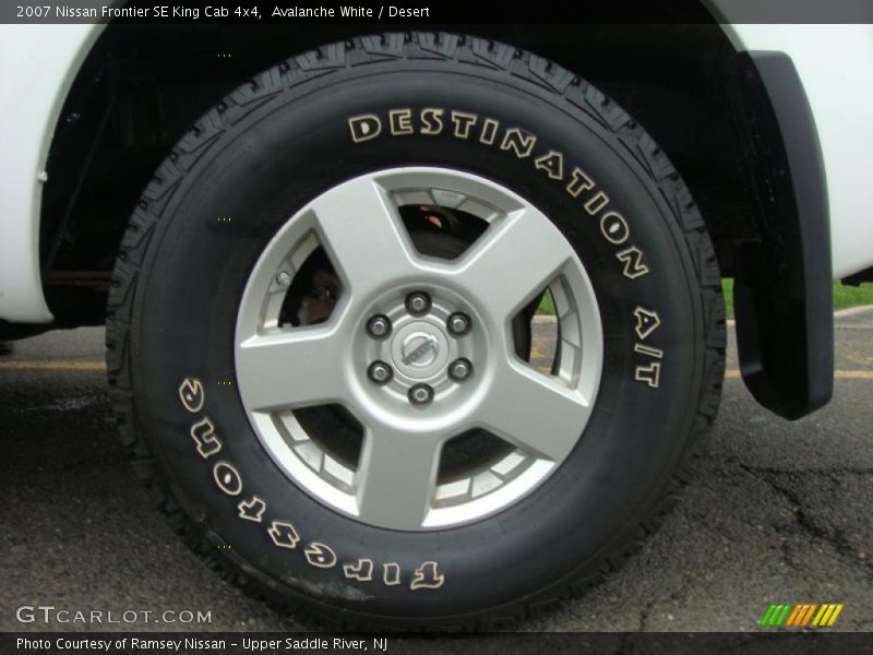 Avalanche White / Desert 2007 Nissan Frontier SE King Cab 4x4