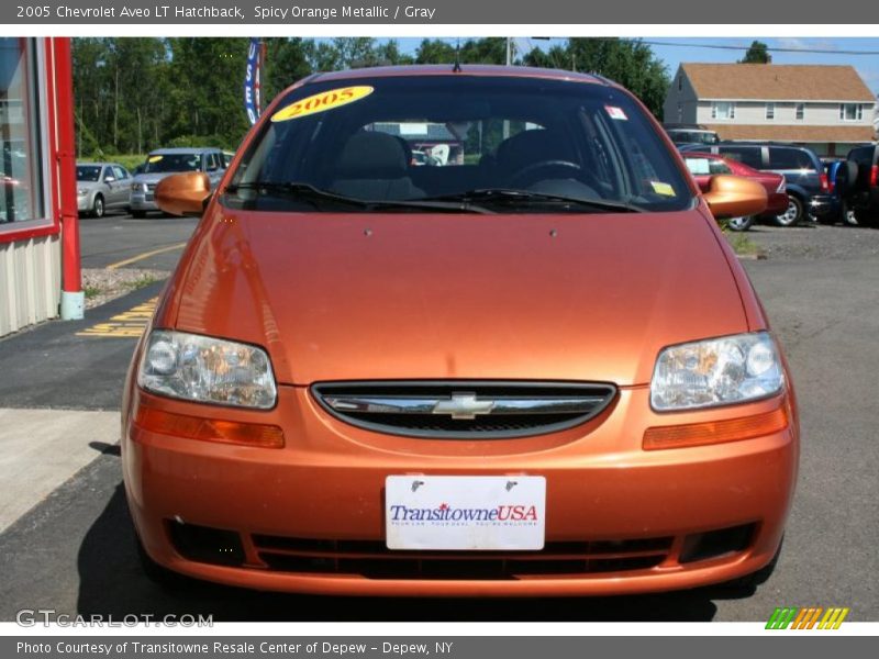 Spicy Orange Metallic / Gray 2005 Chevrolet Aveo LT Hatchback