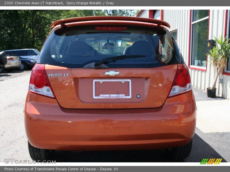 Spicy Orange Metallic / Gray 2005 Chevrolet Aveo LT Hatchback