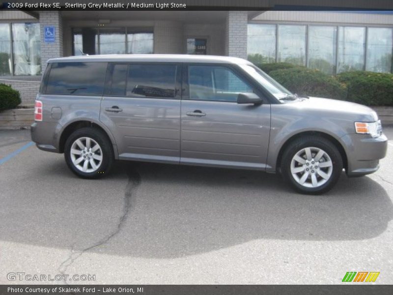 Sterling Grey Metallic / Medium Light Stone 2009 Ford Flex SE