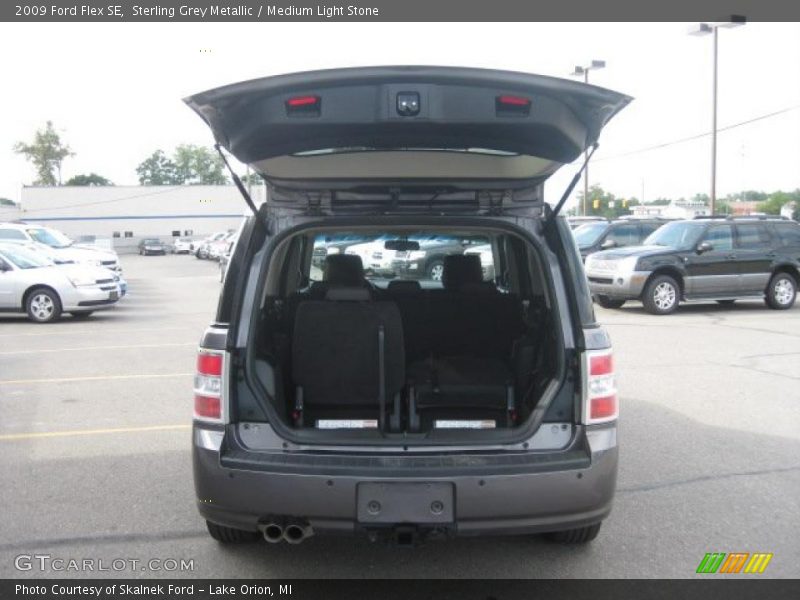 Sterling Grey Metallic / Medium Light Stone 2009 Ford Flex SE