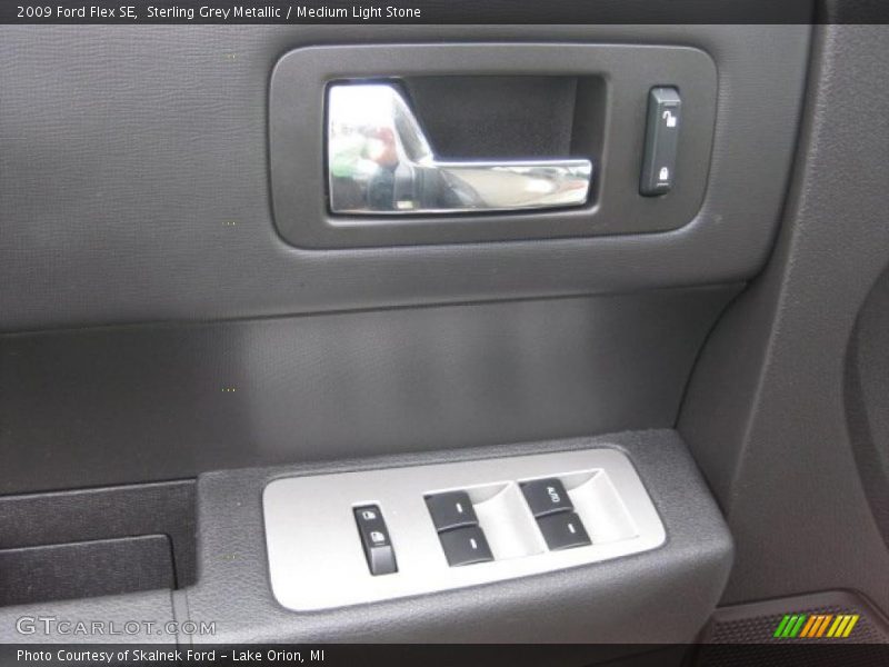 Sterling Grey Metallic / Medium Light Stone 2009 Ford Flex SE