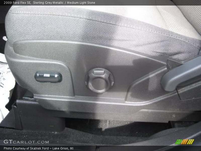Sterling Grey Metallic / Medium Light Stone 2009 Ford Flex SE