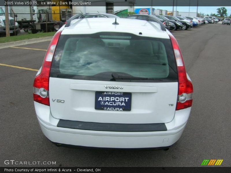 Ice White / Dark Beige/Quartz 2005 Volvo V50 T5