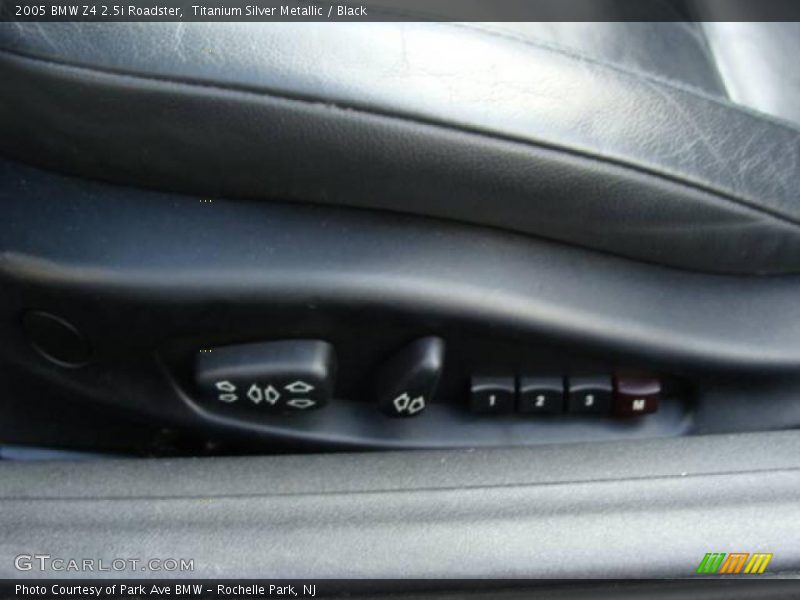 Titanium Silver Metallic / Black 2005 BMW Z4 2.5i Roadster