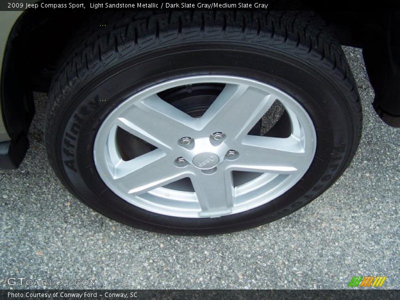 Light Sandstone Metallic / Dark Slate Gray/Medium Slate Gray 2009 Jeep Compass Sport