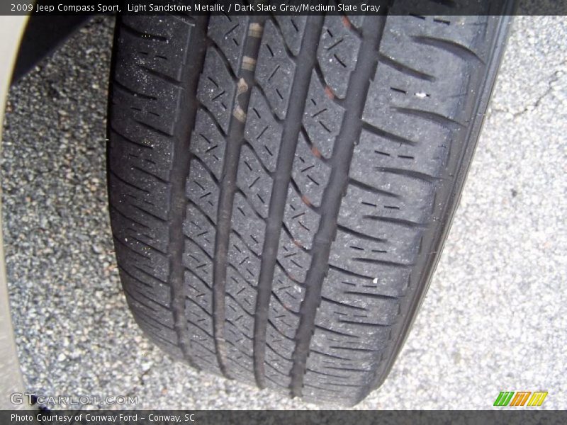 Light Sandstone Metallic / Dark Slate Gray/Medium Slate Gray 2009 Jeep Compass Sport