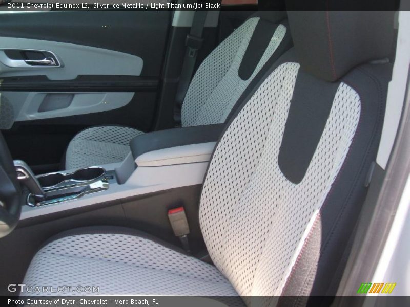 Silver Ice Metallic / Light Titanium/Jet Black 2011 Chevrolet Equinox LS