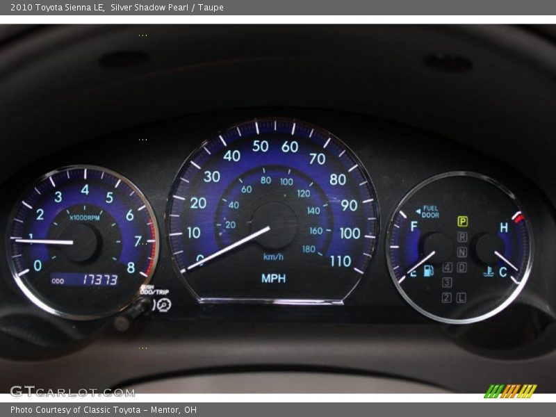 Silver Shadow Pearl / Taupe 2010 Toyota Sienna LE